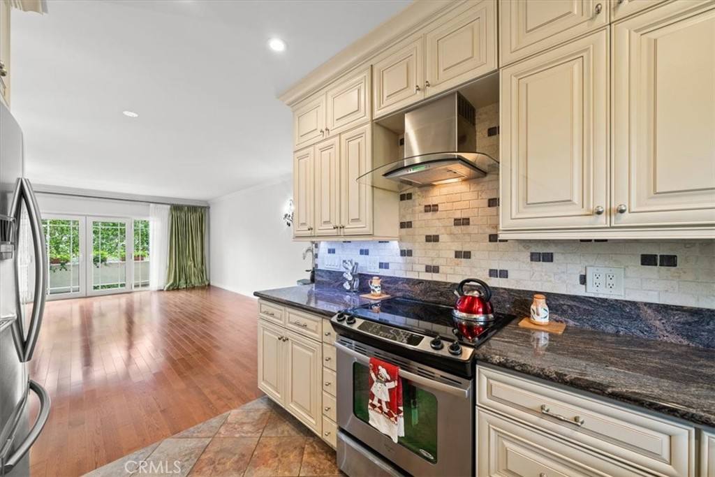 Condo for rent at 1228 N La Cienega Blvd #203, West Hollywood, CA 90069