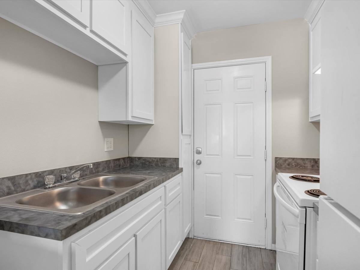 Apartment for rent at 2202 Solo St, Houston, TX 77020