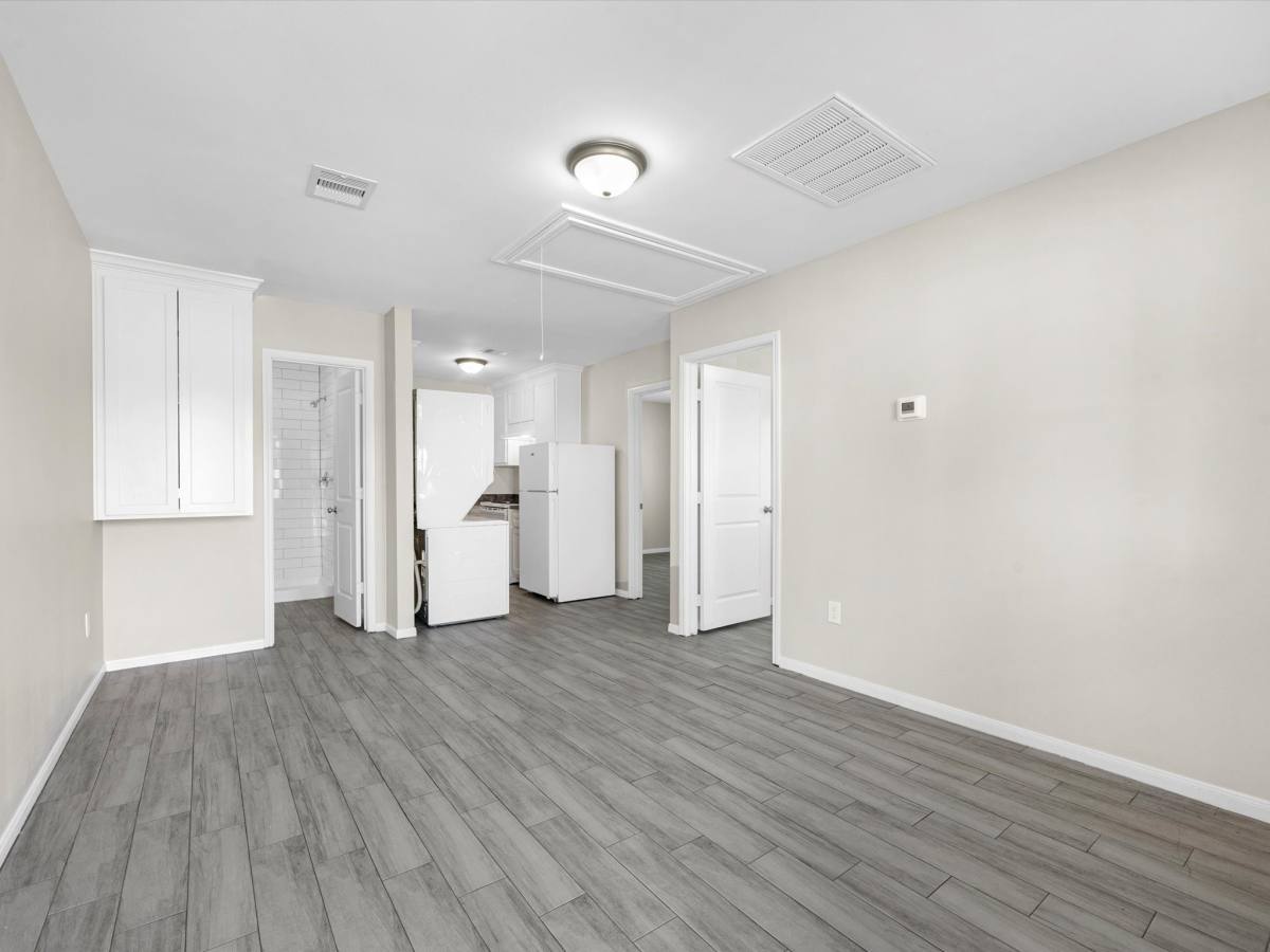 Apartment for rent at 2202 Solo St, Houston, TX 77020