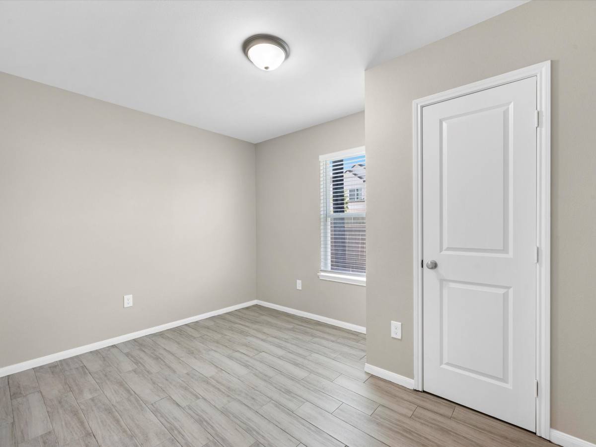 Apartment for rent at 2202 Solo St, Houston, TX 77020