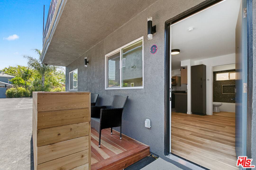 Apartment for rent at 2922 Hauser Blvd #2, Los Angeles, CA 90016