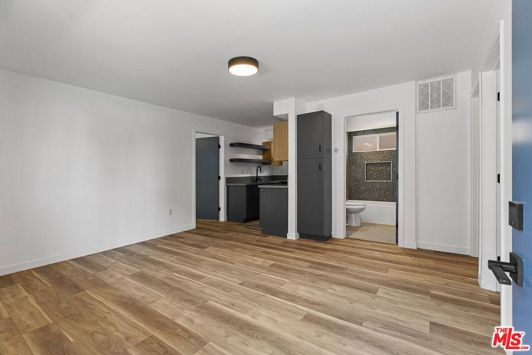 Apartment for rent at 2922 Hauser Blvd #2, Los Angeles, CA 90016