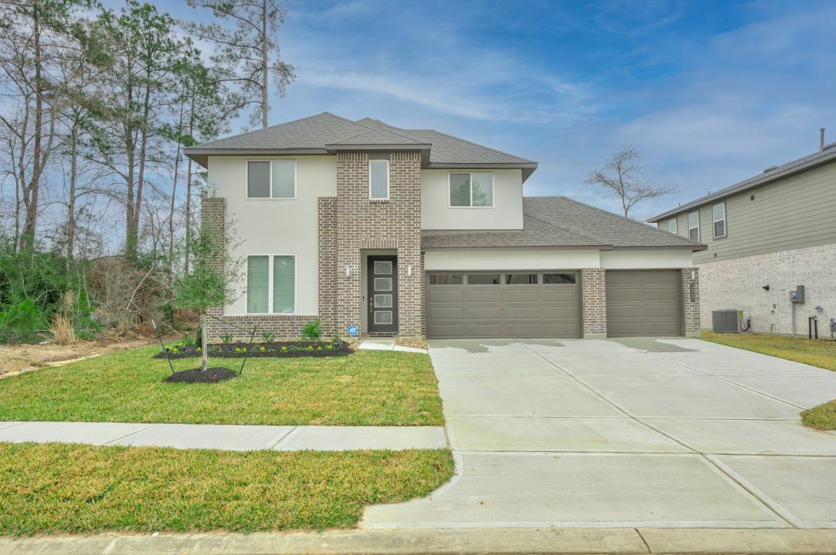 Apartment for rent at 14257 Lake Lodge Dr, Conroe, TX 77384