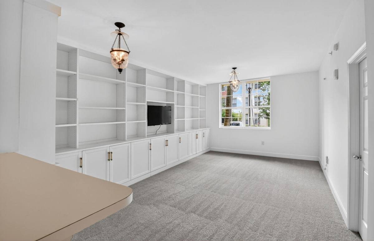Condo for rent at 630 S Sapodilla Ave #121, West Palm Beach, FL 33401