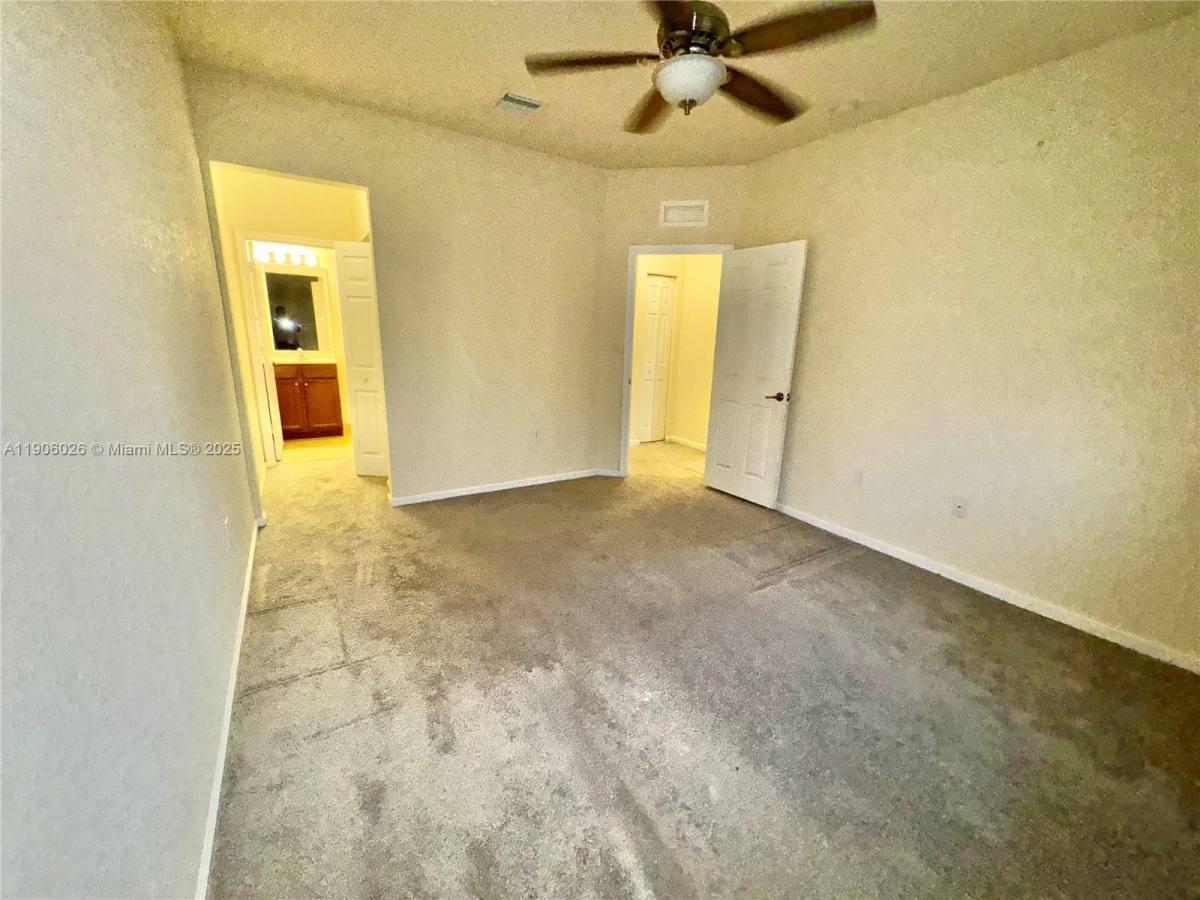 Townhouse for rent at 8650 NW 97th Ave #204, Miami, FL 33178