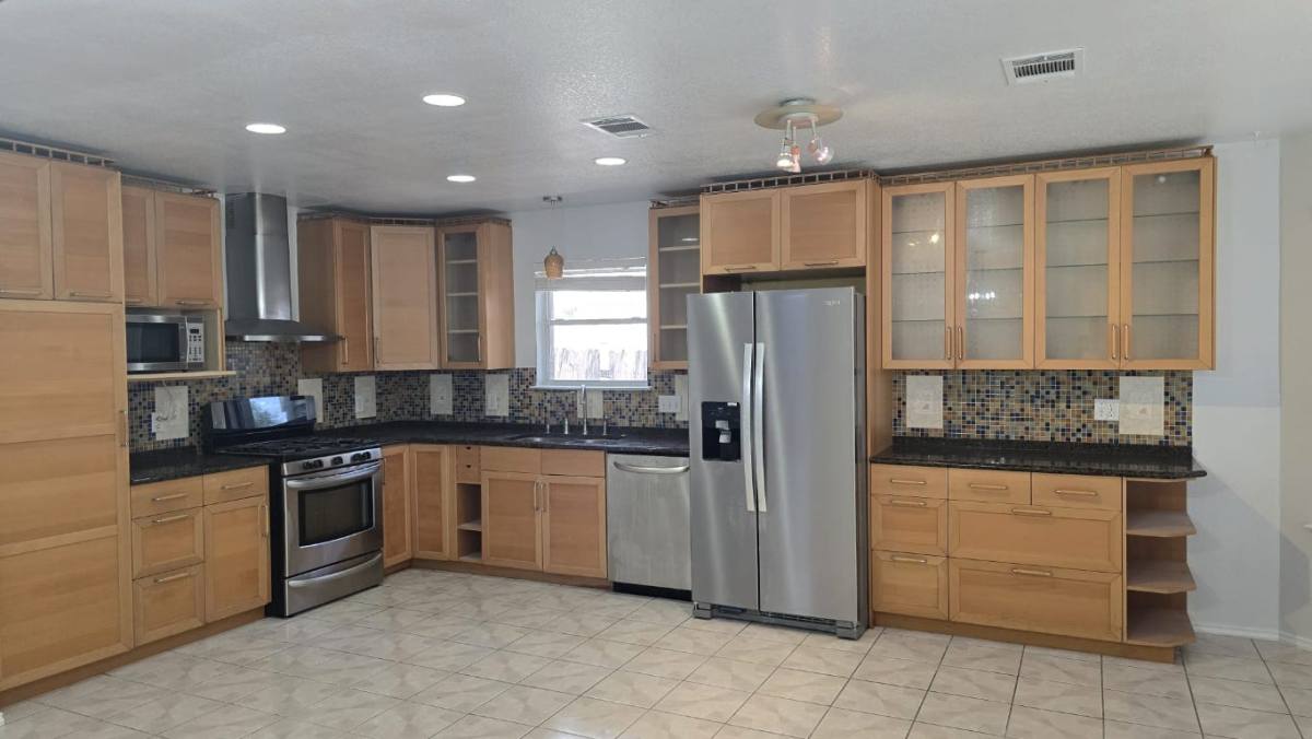 Apartment for rent at 7704 Earp Way, Austin, TX 78729