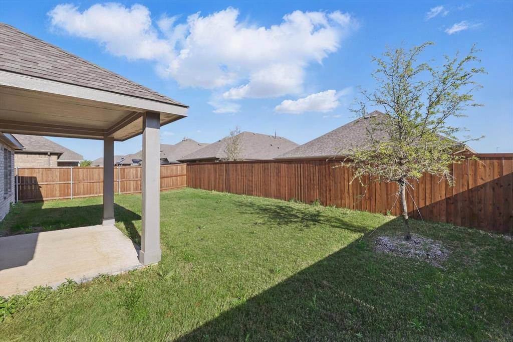 Apartment for rent at 13073 Yellowstone Way, Aubrey, TX 76227