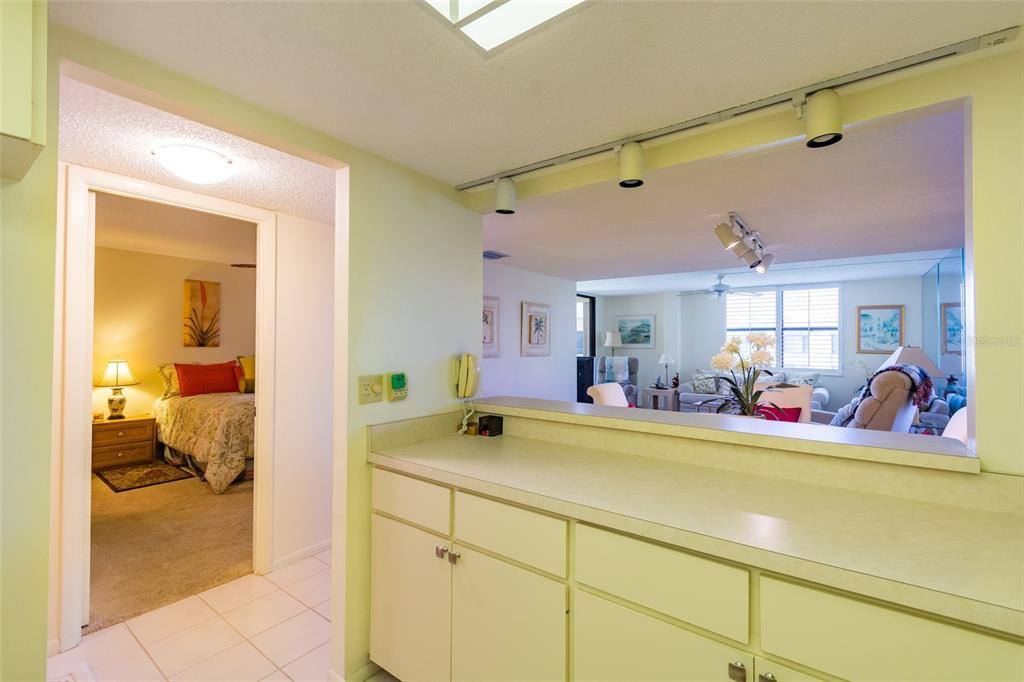 Apartment for rent at 8767 Midnight Pass Rd #8767506F, Sarasota, FL 34242