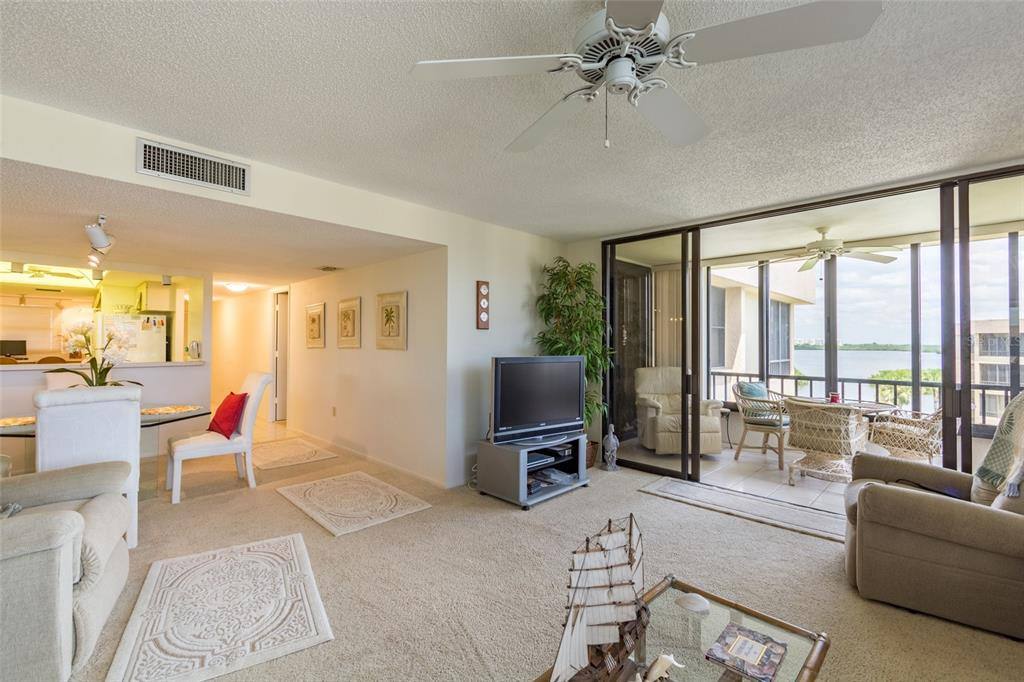 Apartment for rent at 8767 Midnight Pass Rd #8767506F, Sarasota, FL 34242