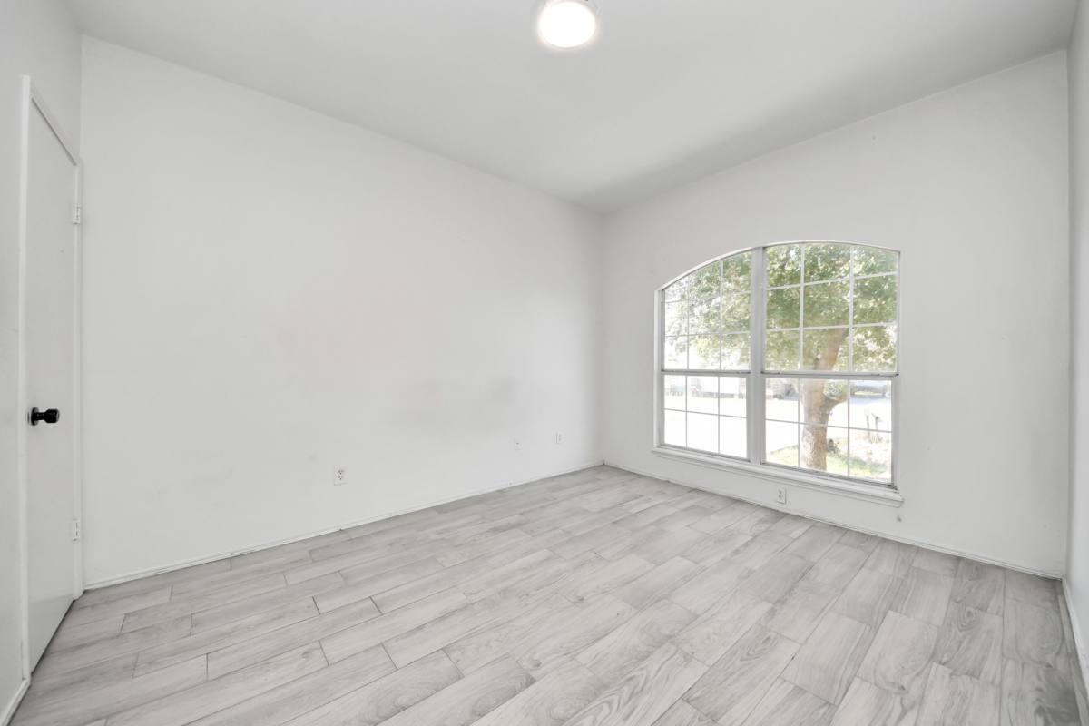 Apartment for rent at 10217 Teneha Dr #10217A, Houston, TX 77033