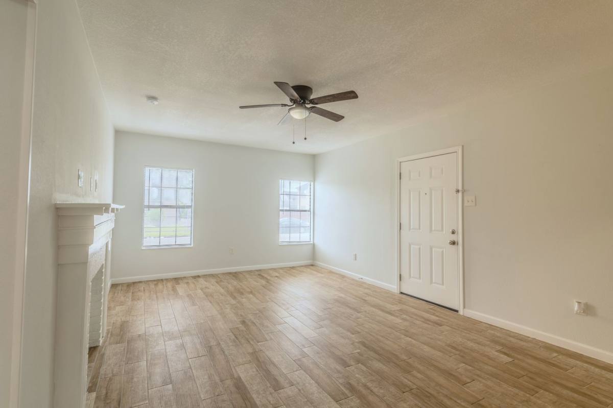 House for rent at 2319 Rosewood St, Houston, TX 77004