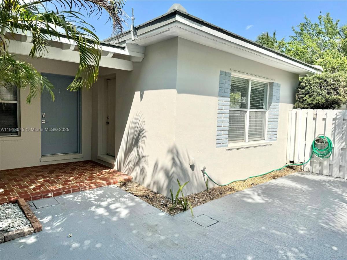 Apartment for rent at 301 NE 15th Ave #301-1, Fort Lauderdale, FL 33301