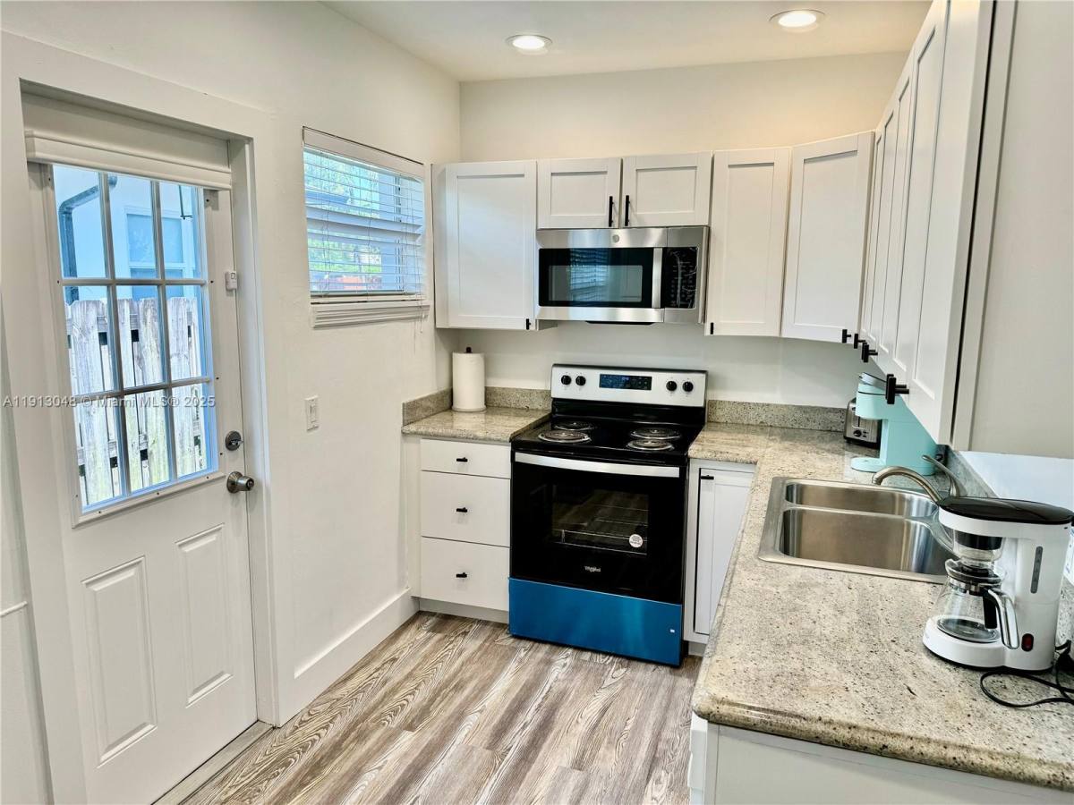 Apartment for rent at 301 NE 15th Ave #301-1, Fort Lauderdale, FL 33301