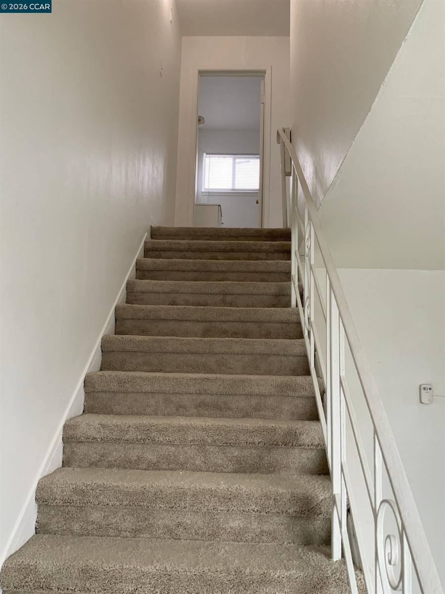 Townhouse for rent at 422 C St #422, Richmond, CA 94801