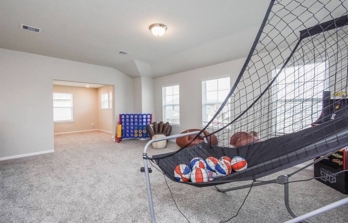Apartment for rent at 6927 Ventura Dr, Rosharon, TX 77583