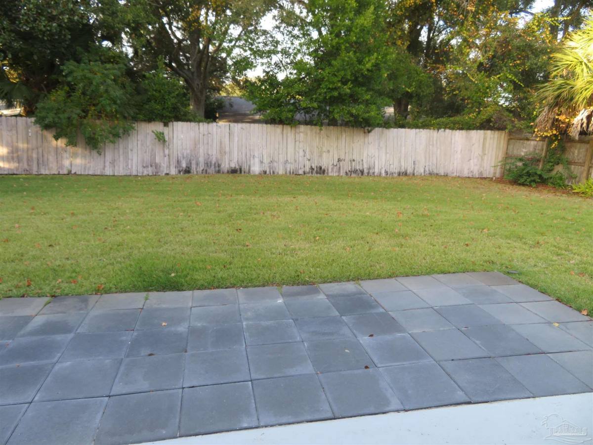 Apartment for rent at 210 Norwich Dr #210, Gulf Breeze, FL 32561