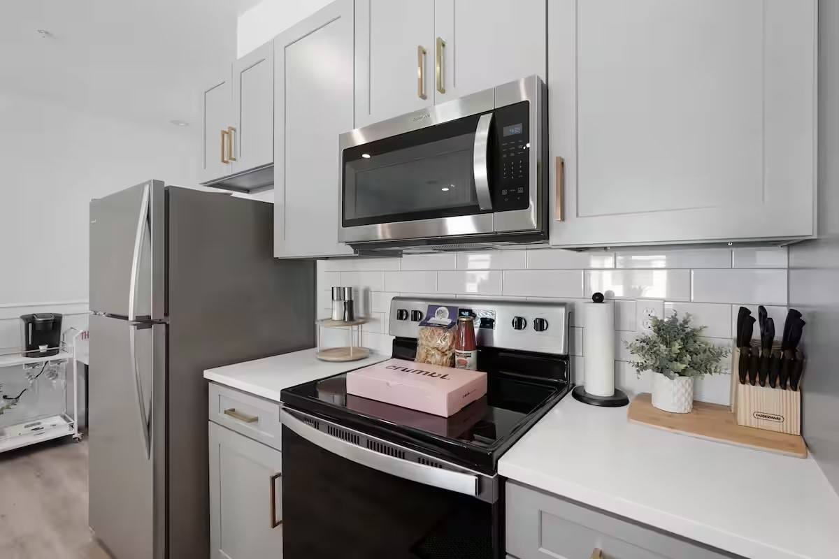 Apartment for rent at 4615 Indie Heights Lane, Houston, TX 77018