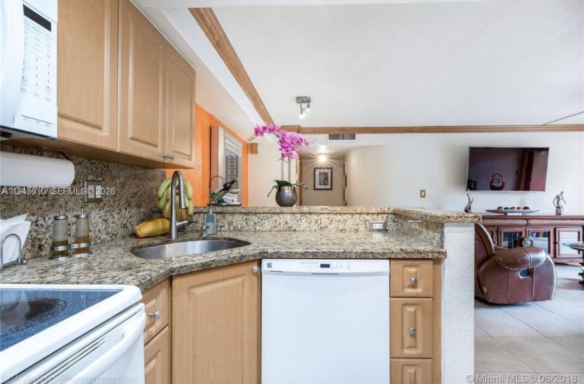 Apartment for rent at 7090 NW 179th St #209, Hialeah, FL 33015