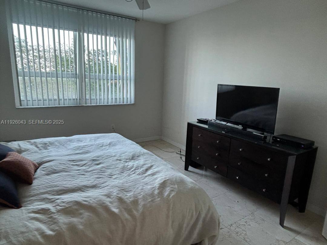 Apartment for rent at 2000 N Bayshore Dr #318, Miami, FL 33137
