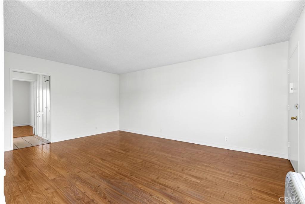 Apartment for rent at 4924 Kester Ave #16, Sherman Oaks, CA 91403