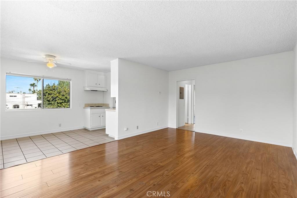 Apartment for rent at 4924 Kester Ave #16, Sherman Oaks, CA 91403