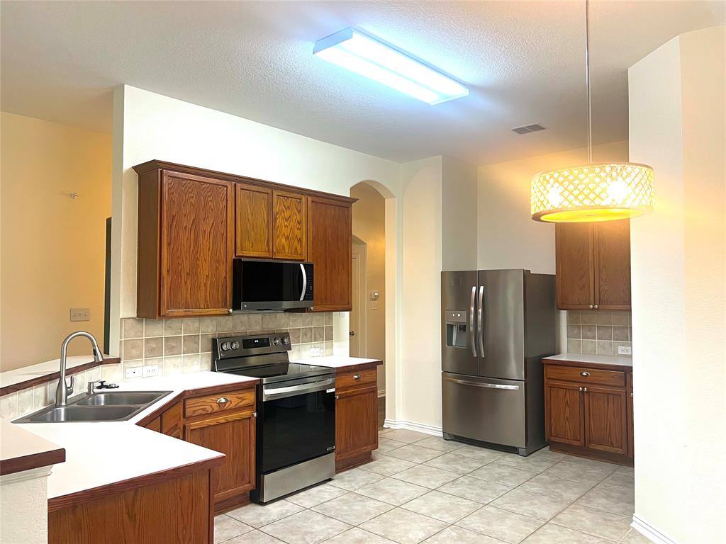 Apartment for rent at 2701 Evening Mist Dr, Little Elm, TX 75068