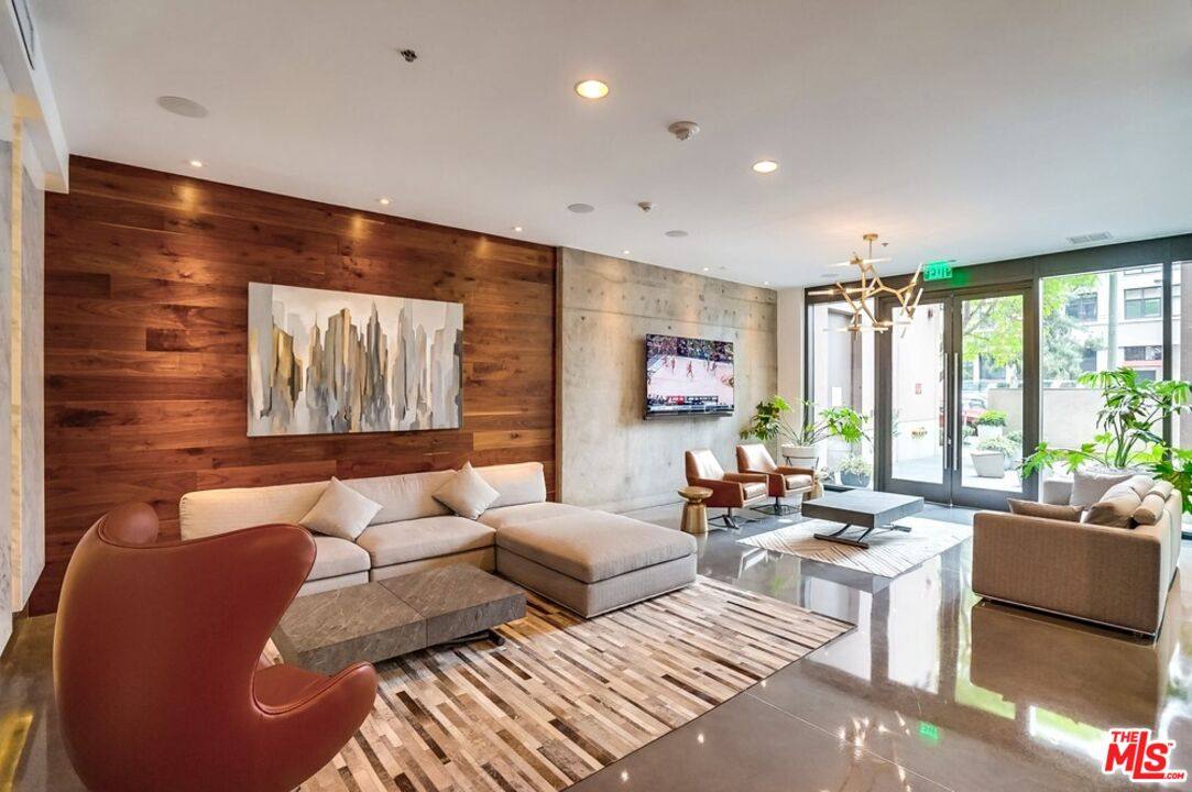 Apartment for rent at 1111 S Grand Ave, Los Angeles, CA 90015