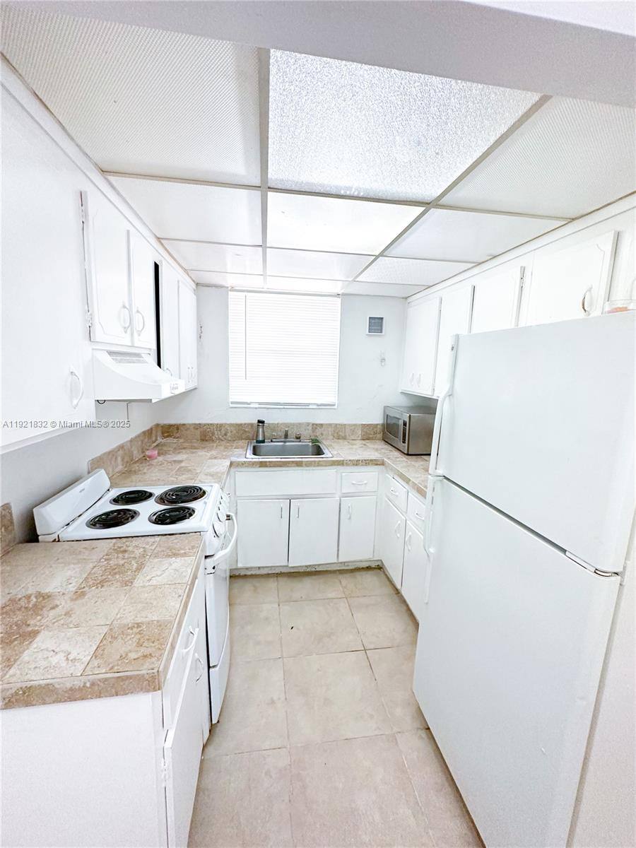 Apartment for rent at 12275 NE 19th Ave #11, Miami, FL 33181