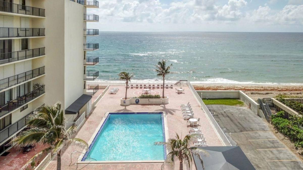 Apartment for rent at 3456 S Ocean Blvd #705, Palm Beach, FL 33480