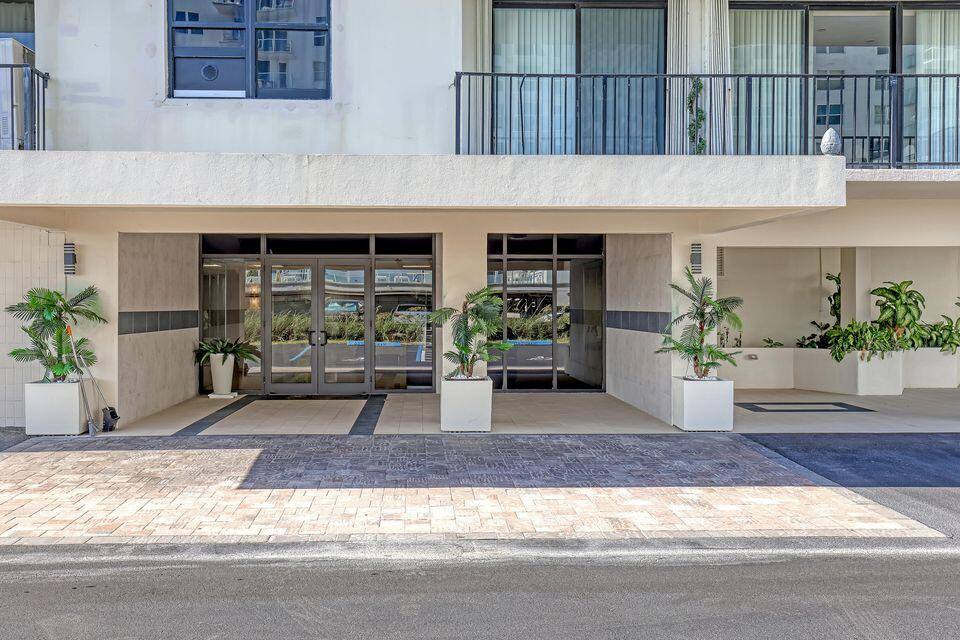 Apartment for rent at 3456 S Ocean Blvd #705, Palm Beach, FL 33480