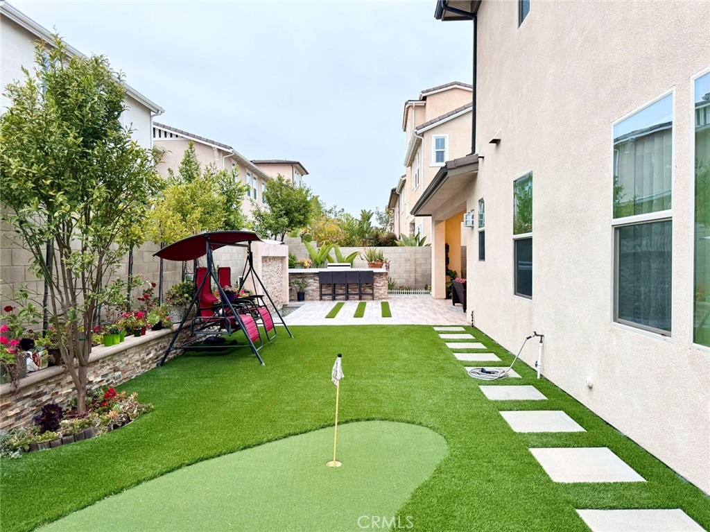 Apartment for rent at 71 Cartwheel #71, Irvine, CA 92618