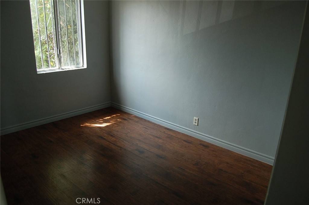 Apartment for rent at 422 W Palm St #422424 1 2D, Compton, CA 90220