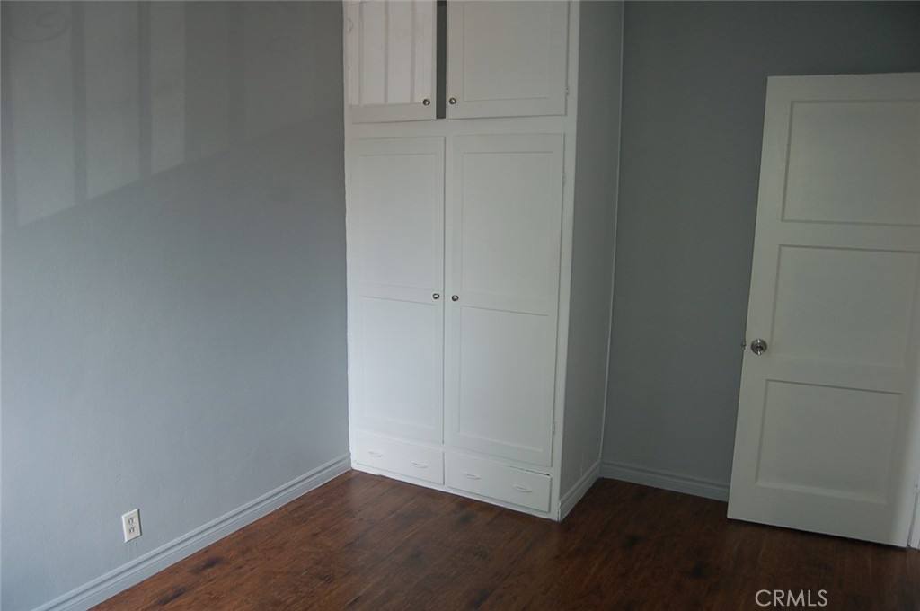 Apartment for rent at 422 W Palm St #422424 1 2D, Compton, CA 90220
