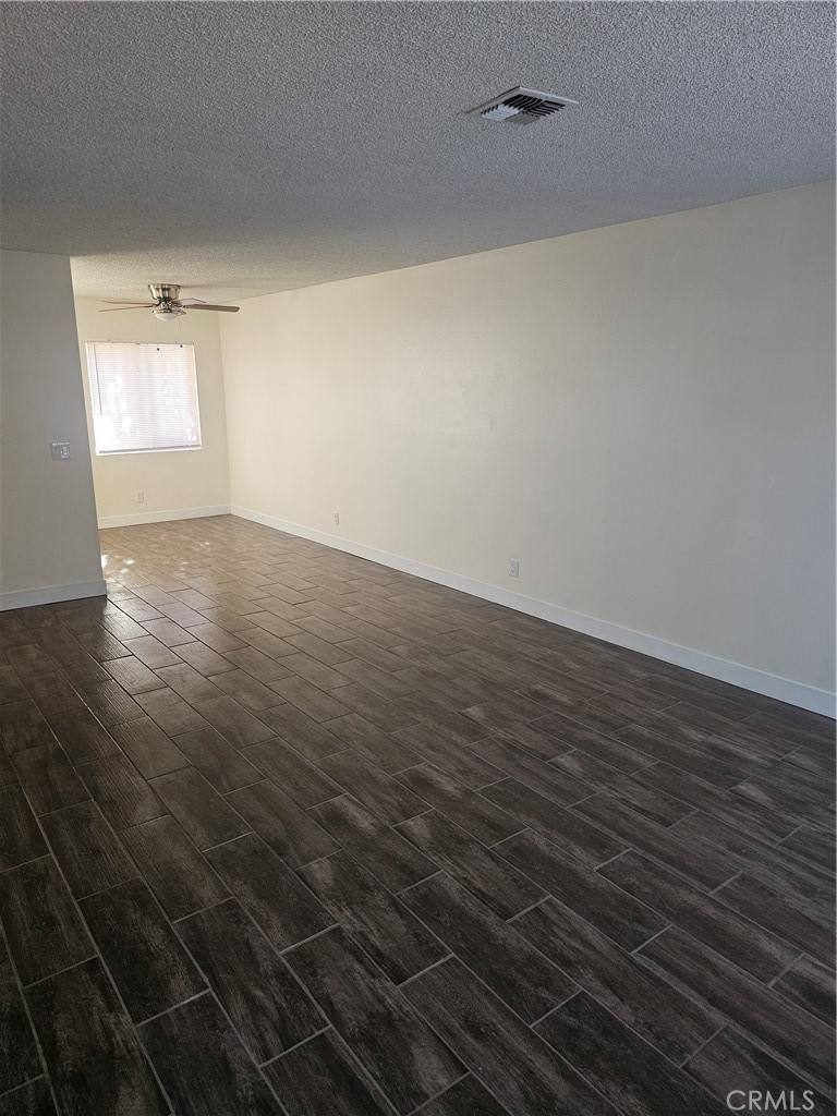 Townhouse for rent at 45419 10th St W #45419B, Lancaster, CA 93534