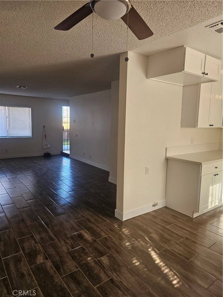 Townhouse for rent at 45419 10th St W #45419B, Lancaster, CA 93534