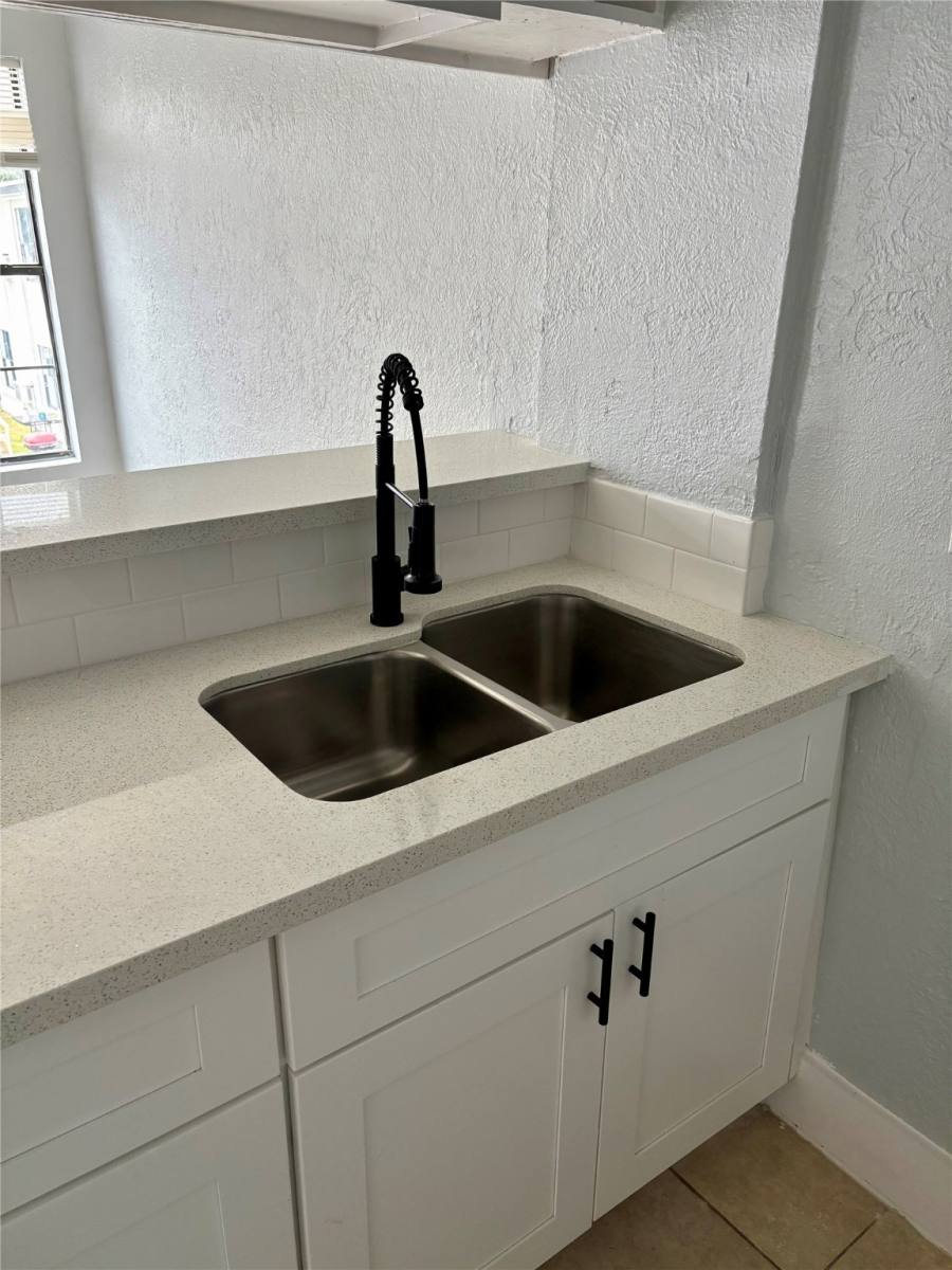 Apartment for rent at 1125 Ann #11, Pasadena, TX 77506