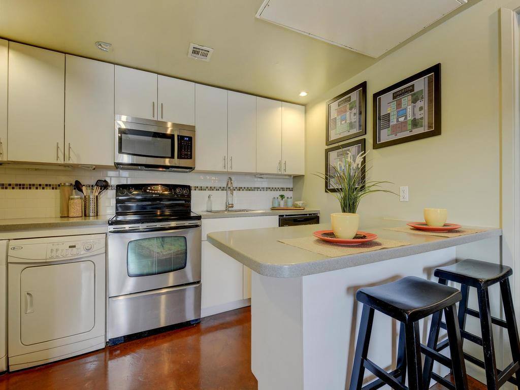 Apartment for rent at 2408 Leon St #304, Austin, TX 78705