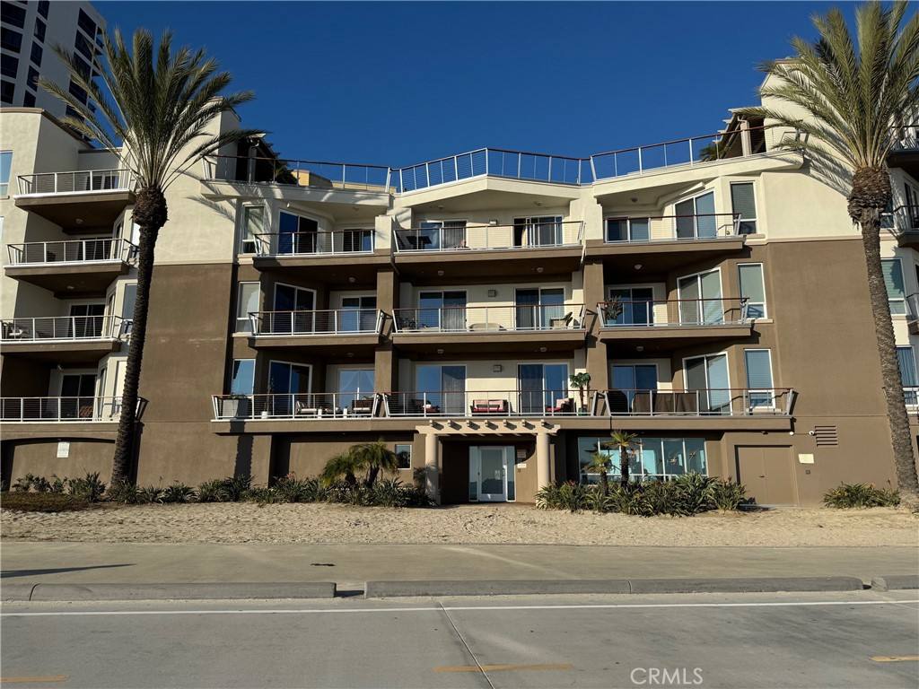 Condo for rent at 1400 E Ocean Blvd #1203, Long Beach, CA 90802