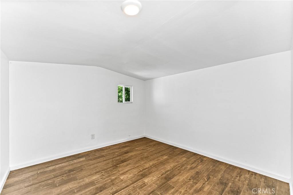 Apartment for rent at 2623 W Exposition Place, Los Angeles, CA 90018