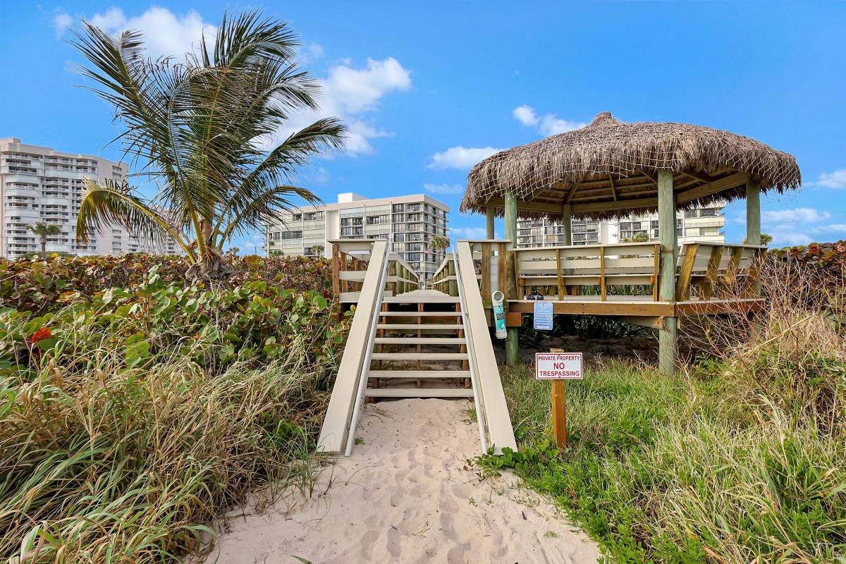 Condo for rent at 5061 N Highway A1a #404, Fort Pierce, FL 34949