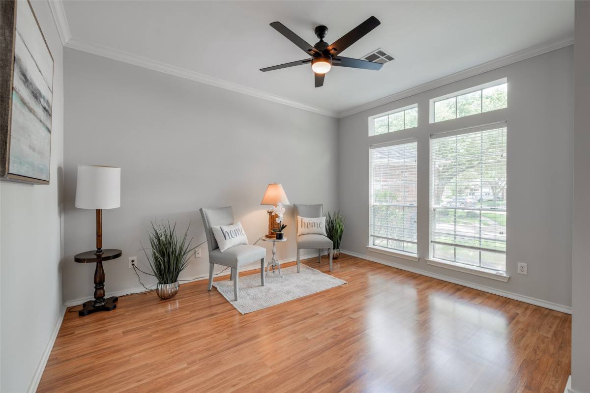 Apartment for rent at 12414 N Shadow Cove Dr, Houston, TX 77082