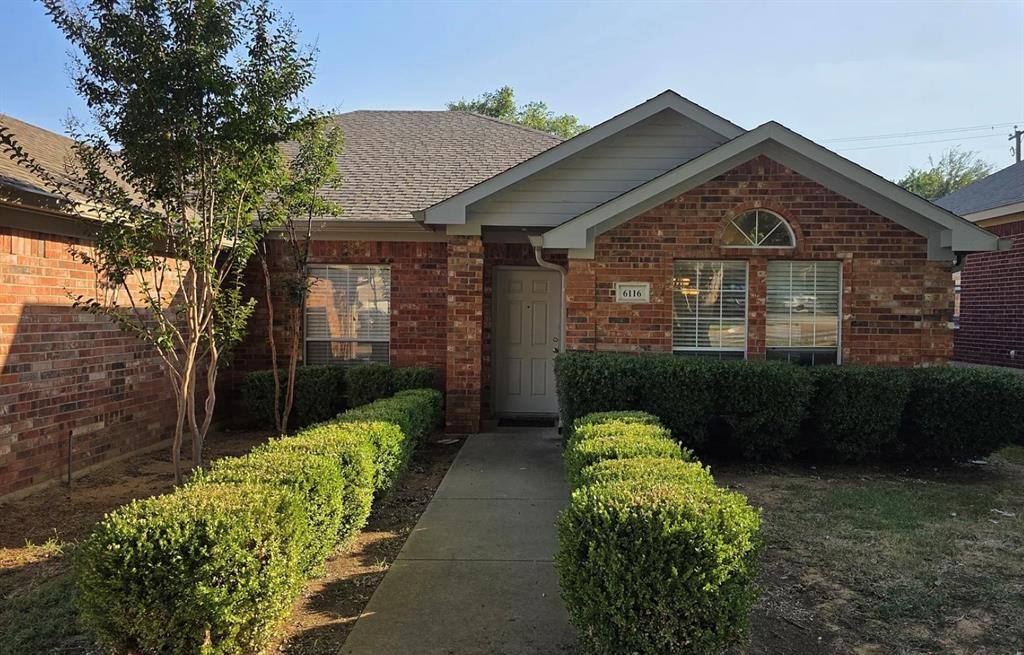 Apartment for rent at 6116 Silkcrest Trail, Arlington, TX 76017