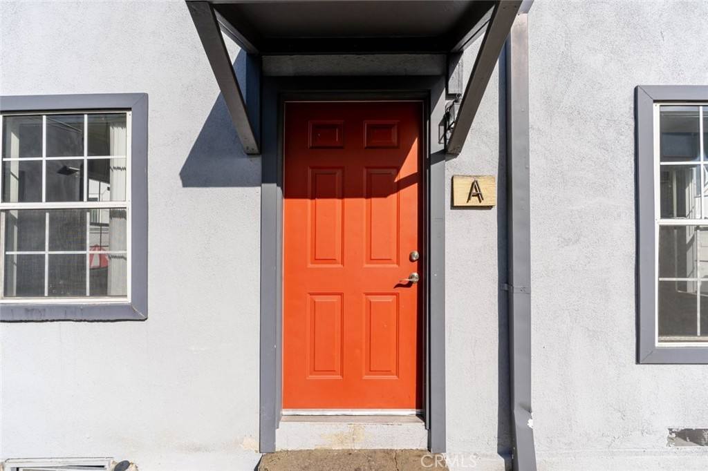 Apartment for rent at 301 E Alameda Ave #301A, Burbank, CA 91502