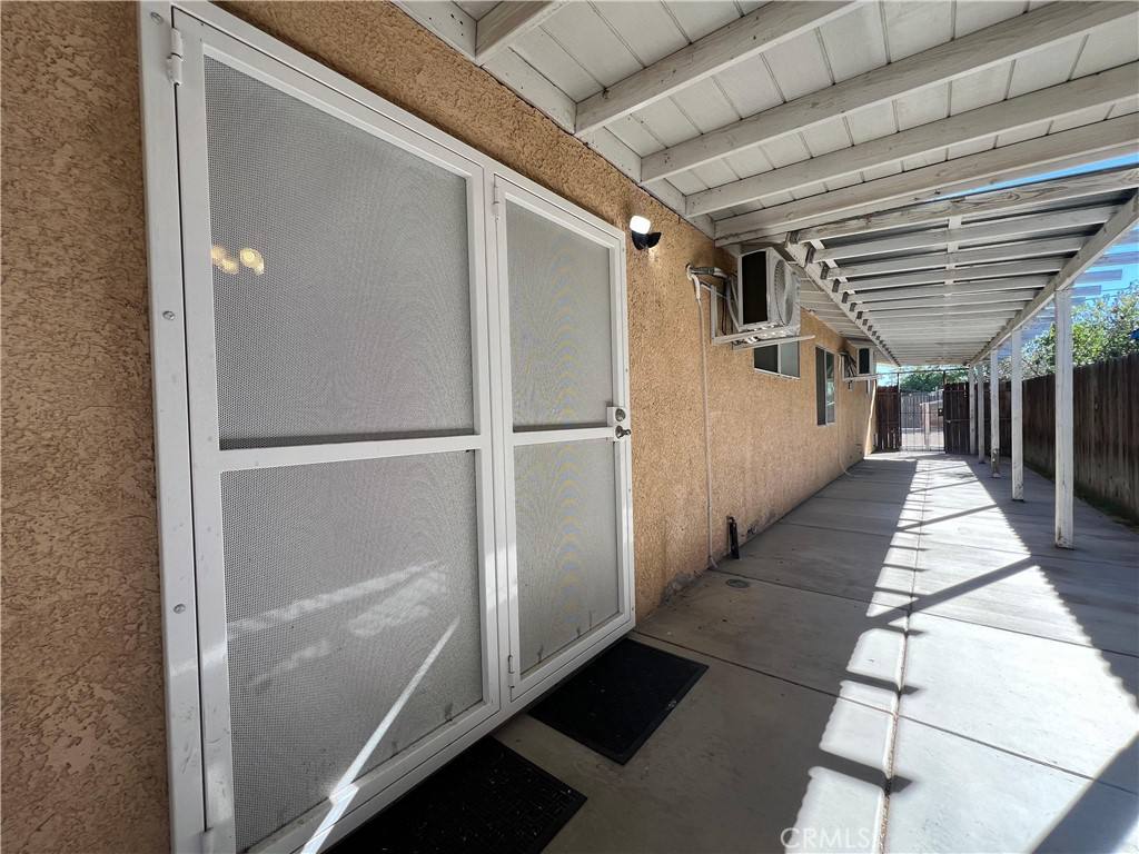 Apartment for rent at 15558 Del Rey Dr, Victorville, CA 92395