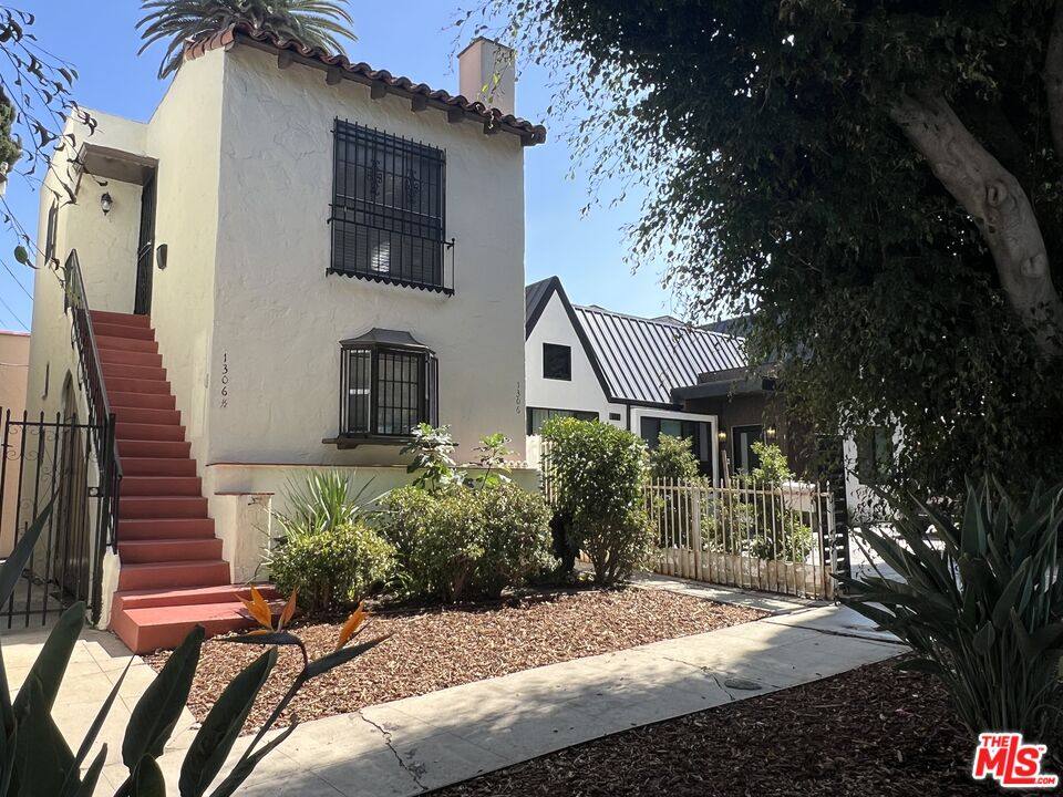 Apartment for rent at 1306 1 2 S Mansfield Ave, Los Angeles, CA 90016