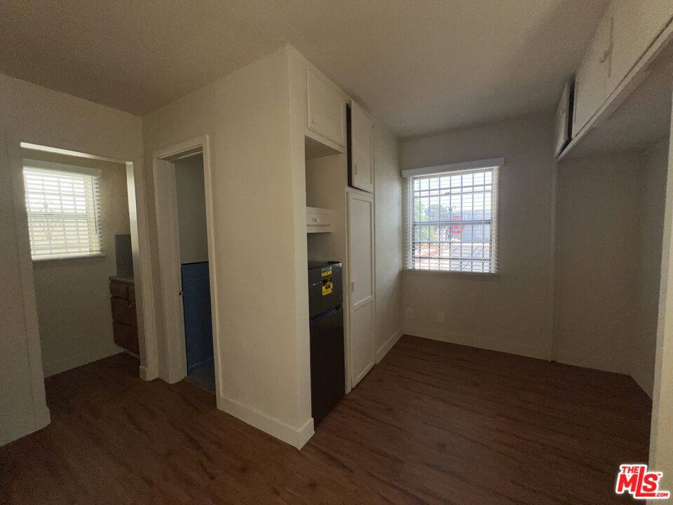Apartment for rent at 1306 1 2 S Mansfield Ave, Los Angeles, CA 90016