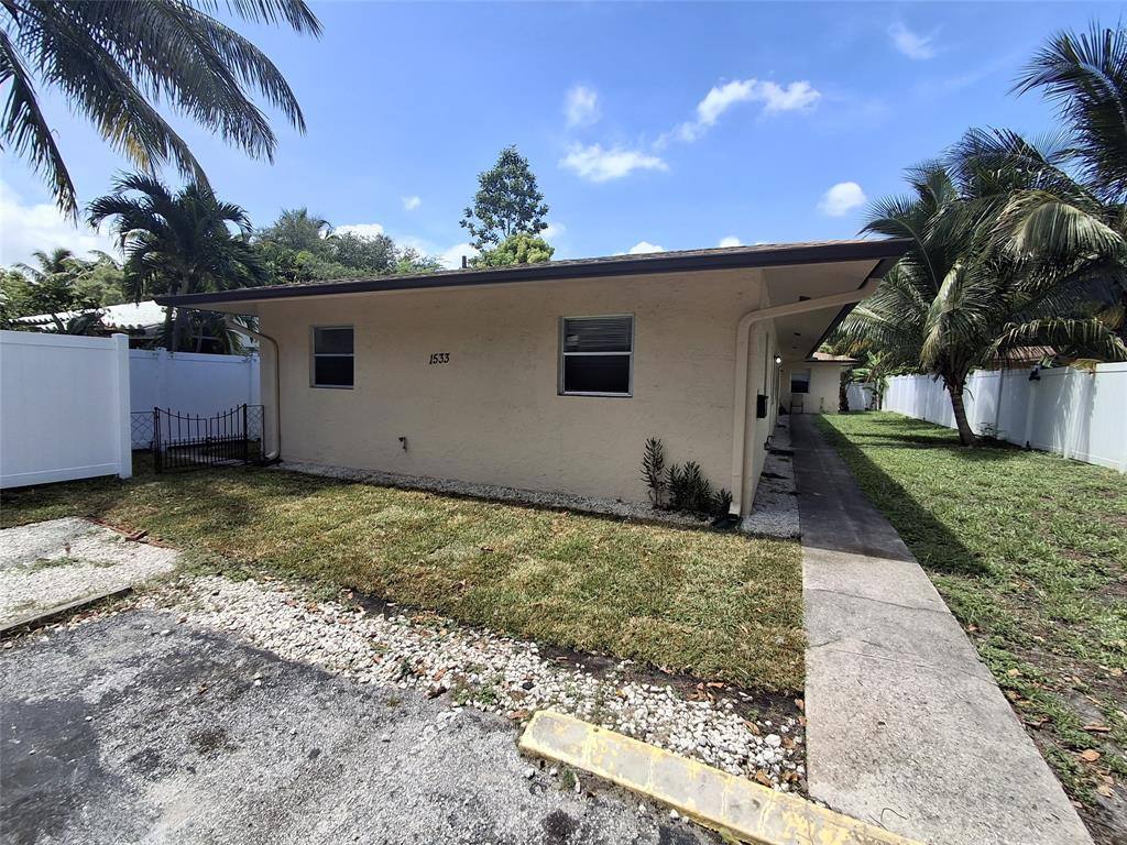 Apartment for rent at 1533 NE 1st Ave #1, Fort Lauderdale, FL 33304