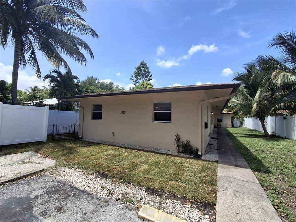 Apartment for rent at 1533 NE 1st Ave #1, Fort Lauderdale, FL 33304