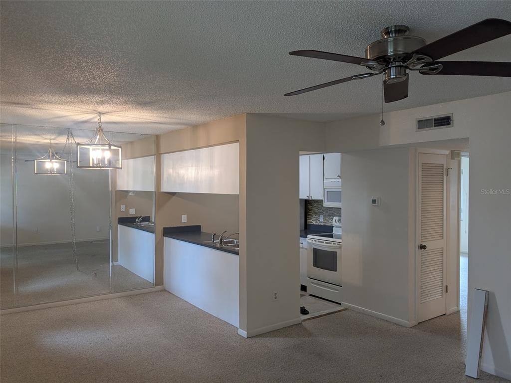 Apartment for rent at 527 S Lincoln Ave #527A208, Tampa, FL 33609