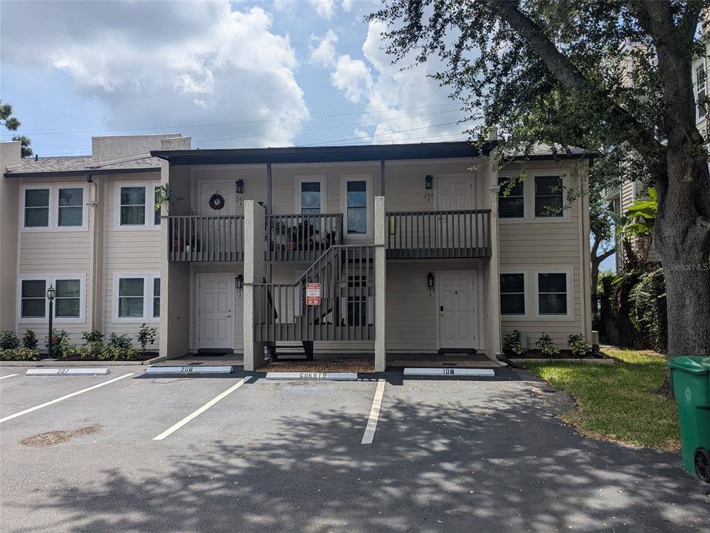 Apartment for rent at 527 S Lincoln Ave #527A208, Tampa, FL 33609